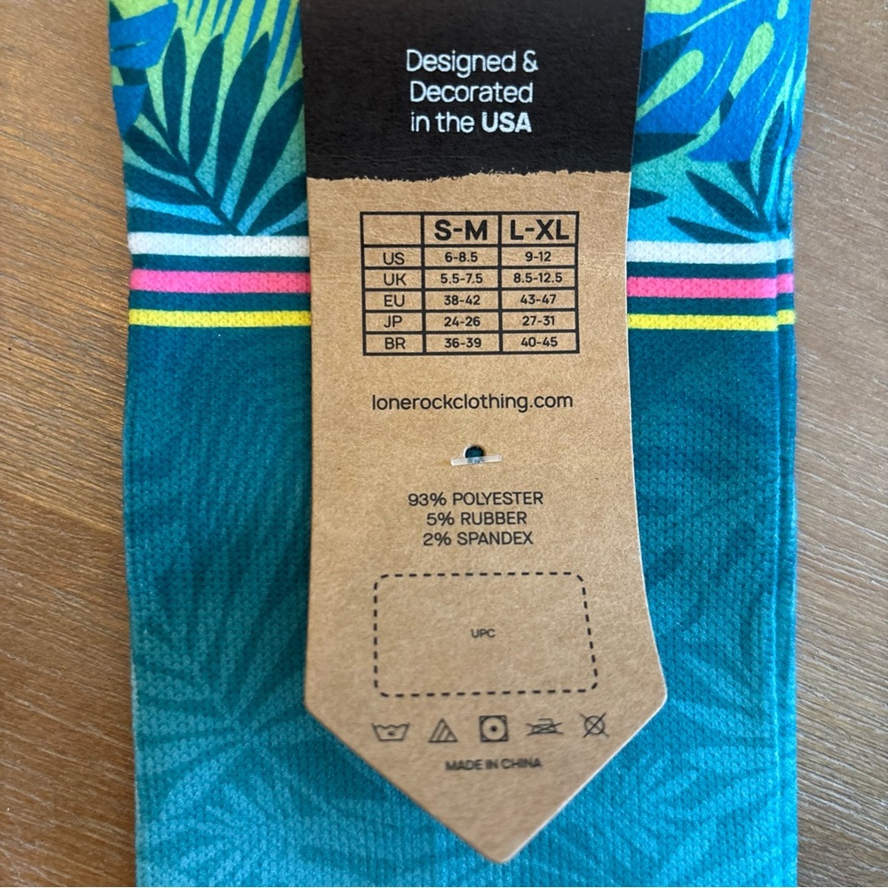 The Sock Crew Height Cushion Printed Unisex Socks Kauai Hawaii, S/M - Picture 5 of 5
